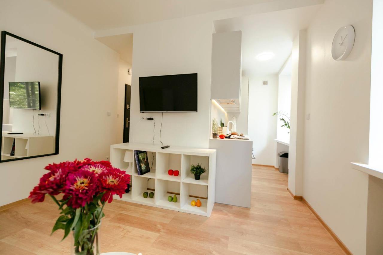 Jana Pawla II 36 - Bezplatny Podziemny Garaz - Free Parking - W Pelni Wyposazone Studio - Better Rental Varşova Dış mekan fotoğraf